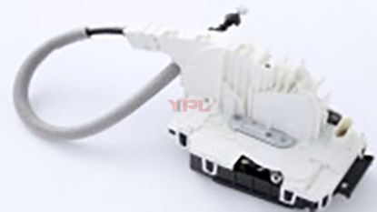 KAPI KILIDI ON SOL X204 08>15 W204 07>14 W212 09>16 C218 11>17 C207 10>16 R197 11> - A2047202735 resmi