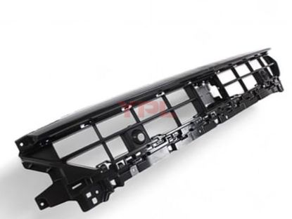 ON TAMPON ALT ORTA IZGARA Q3 SLINE 2019-2024 - 83A807683C 9B9 resmi