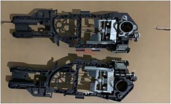 KAPI IC BRAKETI SAG PASSAT 05-15 - 3C0837886 resmi