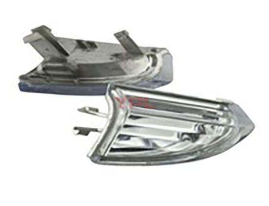 REFLEKTOR BEYAZ ON TAMPON SAG PASSAT CC 2008-2012 - 3C8807718 resmi