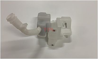 SILECEK CAM SU DEPOSU BIDONU FAR YIKAMALI Q32015>> - 8U0955453P resmi