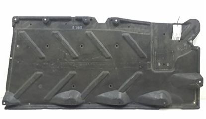 Motor Alt Muhafaza Sağ X156 13> W176 13>18 W246 11>18 C117 13>19 - A2466840200 resmi