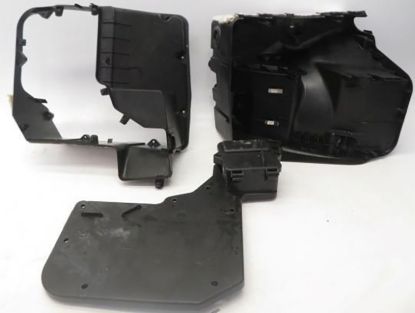 Sigorta Kutusu Kapağı Set Halinde T5/T6 - 7E0907296A/7E0907296C/7E0907299A/7E0907300A resmi