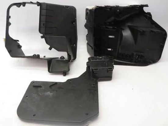 Sigorta Kutusu Kapağı Set Halinde T5/T6 - 7E0907296A/7E0907296C/7E0907299A/7E0907300A resmi