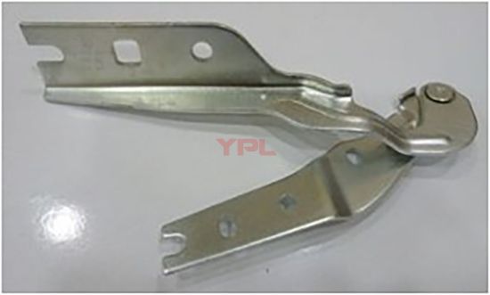Motor Kaput Mentesesi Sağ Golf 7 2013-2017 - 5G0823302A resmi