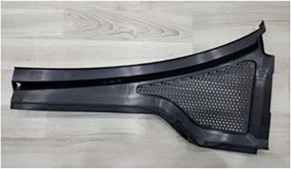 Ön Cam Izgarası Sağ Deflektör Golf 7 2013-2020 - 5G1819404A resmi