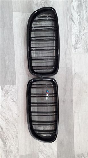 Ön Panjur Böbrek Set Parlak Siyah M5 BMW F10/F11/F18 - GKL 340307 resmi