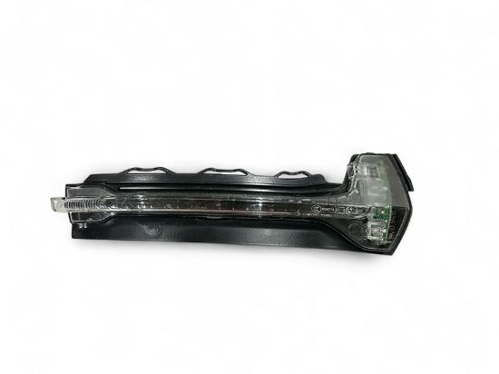Ayna Sinyali Sağ Audi A3 RS3 - 8V0949102 resmi