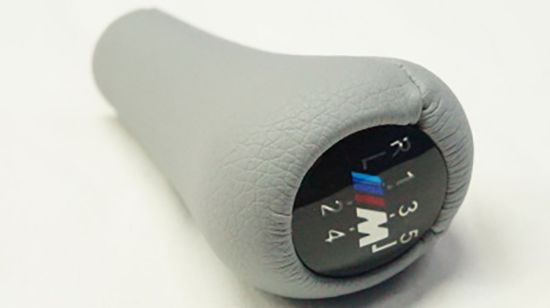 Vites Topuzu M Power 5 Vites Gri Deri BMW E30 E36 E46 E90 - 25117503231GRİ resmi