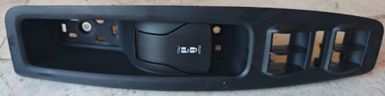 Cam Açma Düğme Çerçevesi (Paneli 5'li) Ön Sol Fiat Citroen Toyota Opel Doblo IV 4 - OEM resmi