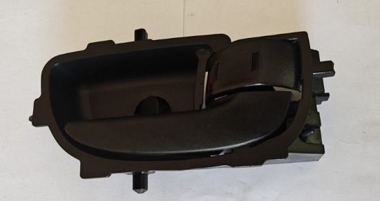 Kapı İç Açma Kolu Sağ Mat Siyah Toyota Yaris Corolla Auris 2013 ve sonrası - 69205-0D201 resmi