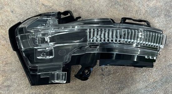 Dış Dikiz Ayna Sinyali Sol Audi A5 A6 E-Tron 2024 ve sonrası - 85B949101 resmi