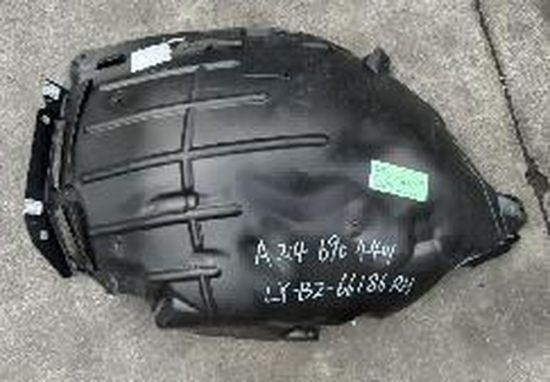 Çamurluk Davlumbazı Ön Sağ Mercedes E-W214 2024 ve sonrası - 2146904401 resmi