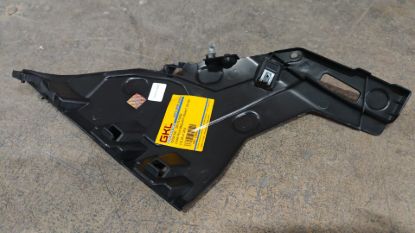 Çamurluk Bağlantı Braketi Ön Sol BMW F15 2014-2018 - 51117337092 resmi