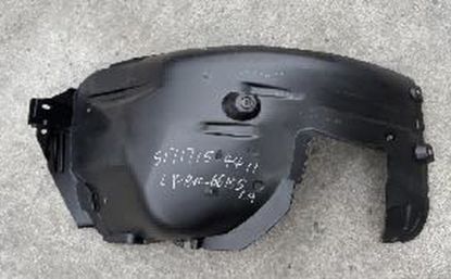 Çamurluk Davlumbazı Ön Sol BMW E92 E93 2006-2013 - 51717154411 resmi