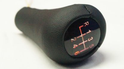 Vites Topuzu Işıklı BMW E30 E34 E36 E39 E46 E60 E62 E90 E92 6 Vites Siyah Deri - 25112282450 SYHD resmi