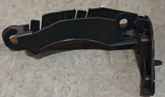 Tampon Bağlantı Braketi Ön Sağ Audi Q2 SQ2 2019 ve sonrası - 81A807184 resmi