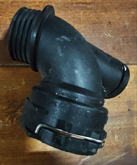 Su Flanşı Volkswagen Audi Seat Skoda 2012 ve sonrası - 4G0122293AQ resmi